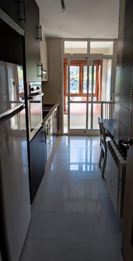 Apartamento Dos Habitaciones Exterior Y Bien Comunicado San Salvador de Poio Exterior foto